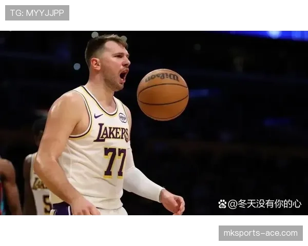 东契奇突破拉开空间提升球队关键时刻得分效率 东契奇突破拉开空间提升球队关键时刻得分效率